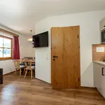 Bergbauernhof Irxner ファームステイ *
